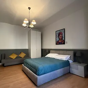 Apartament Veniero, Rzym